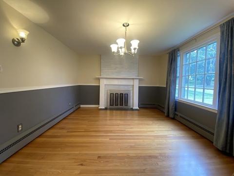 108 Prouty St, Springfield, MA 01119 photo 3