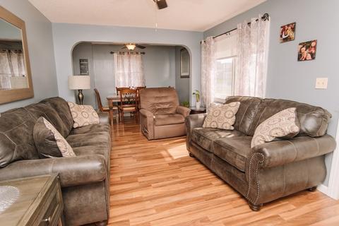 1390 Roosevelt Ave, Springfield, MA 01109 photo 19