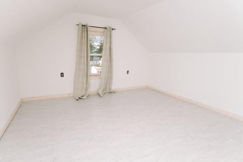 1390 Roosevelt Ave, Springfield, MA 01109 photo 34