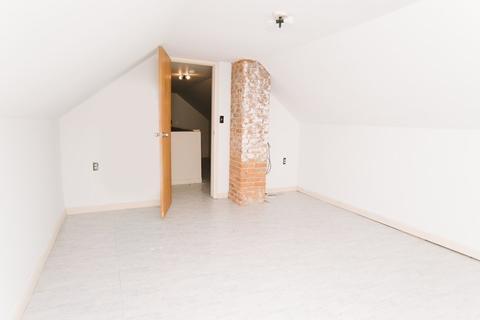 1390 Roosevelt Ave, Springfield, MA 01109 photo 35