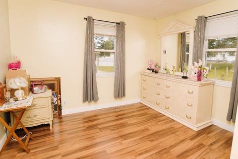 1390 Roosevelt Ave, Springfield, MA 01109 photo 29