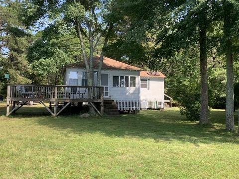54 Shady Ln, Wareham, MA 02571 photo 1