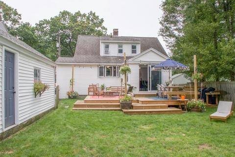 386 Plumtree Rd, Springfield, MA 01118 photo 2