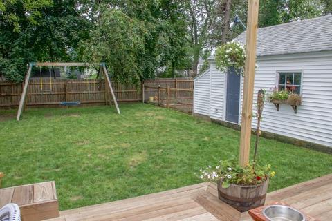 386 Plumtree Rd, Springfield, MA 01118 photo 34
