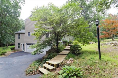 9 Spring St, Pelham, NH 03076 photo 21