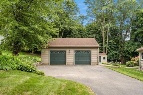 11 Cardinal Rd, Danvers, MA 01923 photo 3