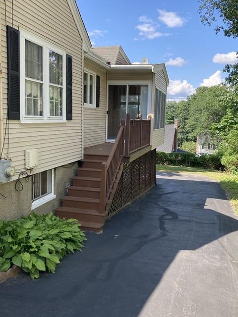155 Laurel Dr, Needham, MA 02492 photo 3