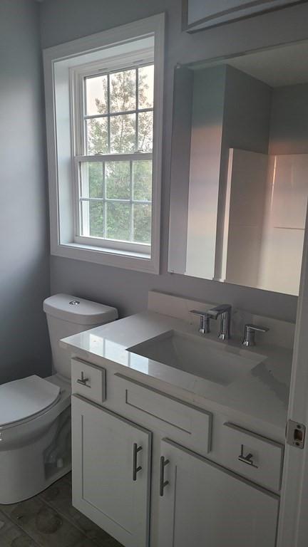 75 Griffin St #4, Fall River, MA 02724 photo 8