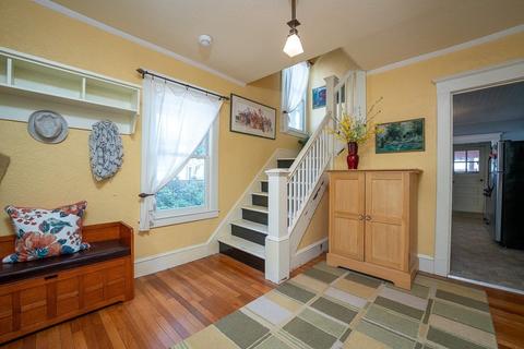 95 Virginia St, Springfield, MA 01108 photo 6