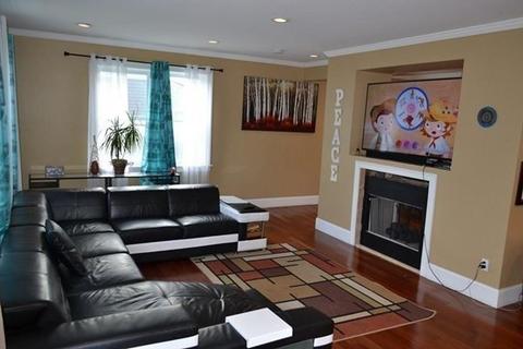 604 S Main St, Raynham, MA 02767 photo 6