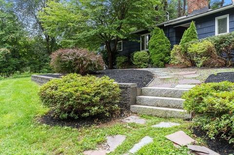 12 Tuttle Dr, Acton, MA 01720 photo 4