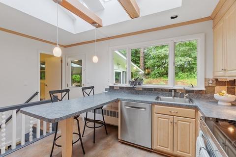 12 Tuttle Dr, Acton, MA 01720 photo 12