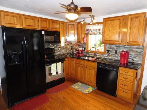 77 Brookside Dr, Gardner, MA 01440 photo 9