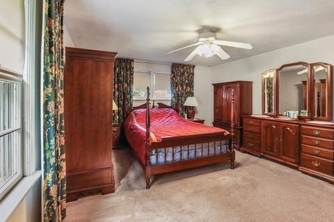 48 Ashmore Rd, Worcester, MA 01602 photo 17