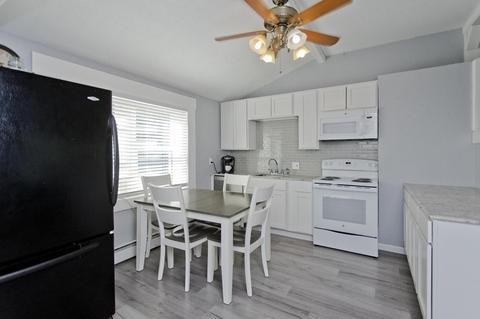 50 Corcoran Blvd, Springfield, MA 01118 photo 2
