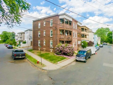 20 Riverview Pl, Chicopee, MA 01013 photo 1