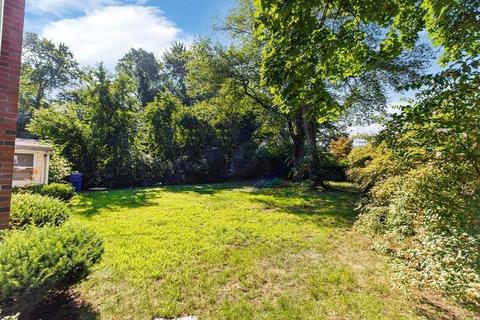 5 Stony Brook Rd, Springfield, MA 01118 photo 17