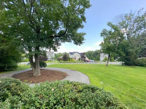 4 Windcrest Ln, Millis, MA 02054 photo 2