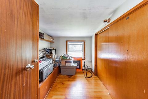 4 Chapin Ter, Springfield, MA 01107 photo 22
