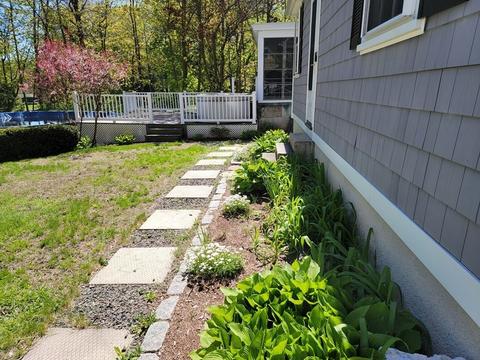 77 Church St, Ware, MA 01082 photo 8