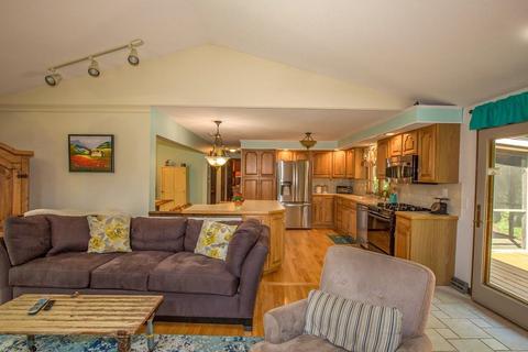 48 Nash Hill Rd, Ludlow, MA 01056 photo 8