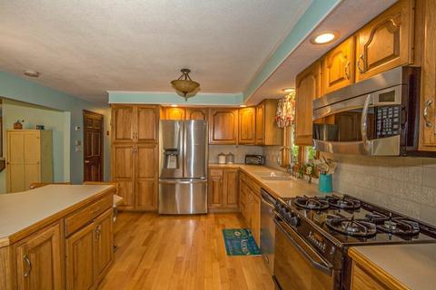 48 Nash Hill Rd, Ludlow, MA 01056 photo 10