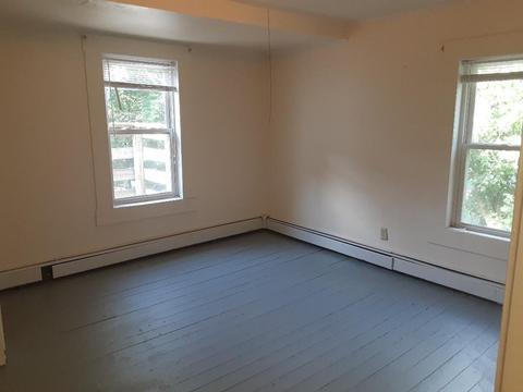 56 North St, Ware, MA 01082 photo 7