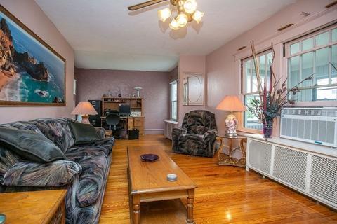 133 Edendale St, Springfield, MA 01104 photo 4