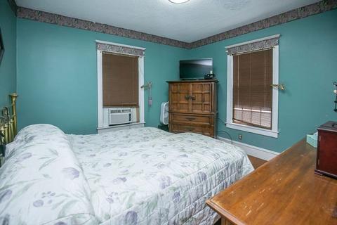 133 Edendale St, Springfield, MA 01104 photo 16