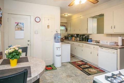 133 Edendale St, Springfield, MA 01104 photo 37