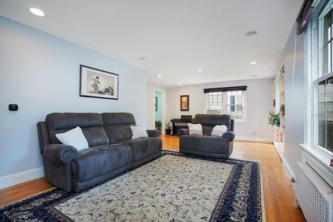 105 Lancaster St, Springfield, MA 01118 photo 11