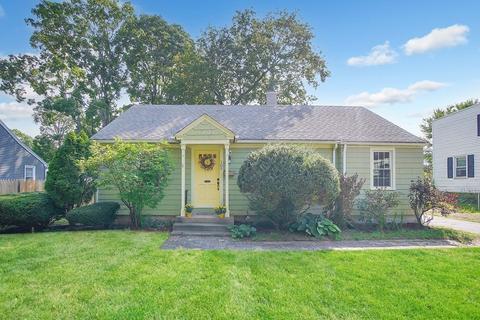 105 Lancaster St, Springfield, MA 01118 photo 1