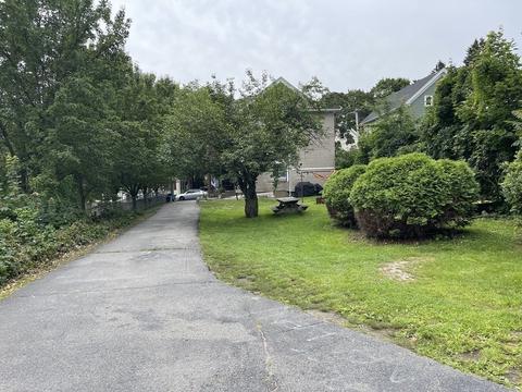 18 Falmouth St, Worcester, MA 01607 photo 5