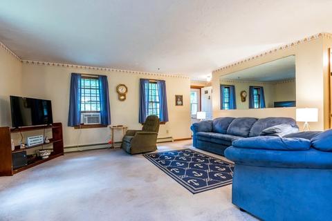 3 Oldham Cir, Mashpee, MA 02649 photo 2
