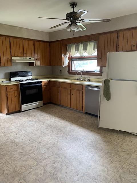 113 Howland Rd, Fairhaven, MA 02719 photo 6