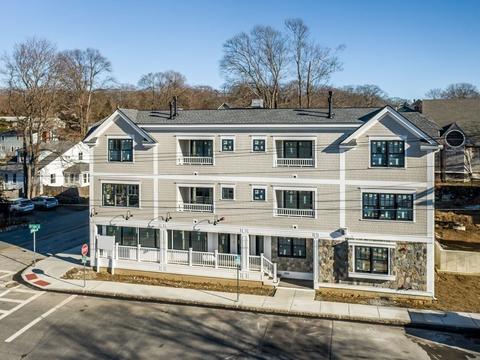 35 Fuller St #202., Gloucester, MA 01930 photo 2