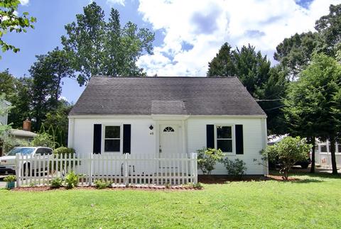 45 Balfour Dr, Springfield, MA 01118 photo 1
