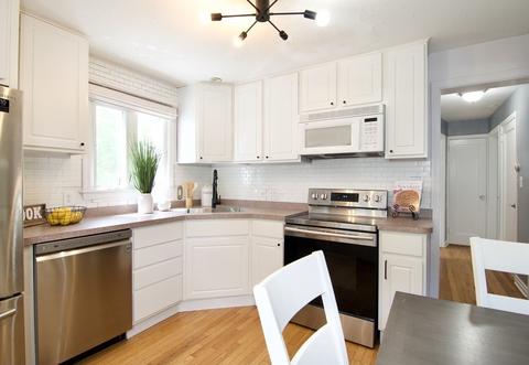 45 Balfour Dr, Springfield, MA 01118 photo 9