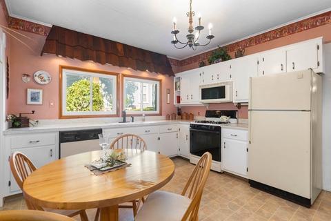 287 Haven St, Reading, MA 01867 photo 10