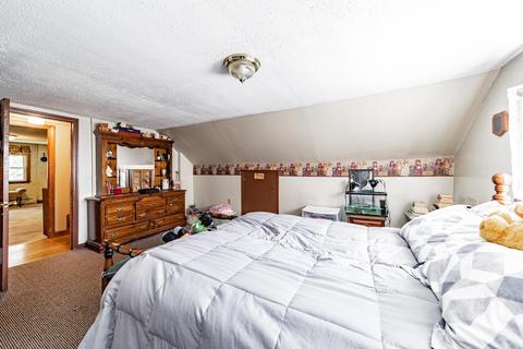 280 Jasper St, Springfield, MA 01109 photo 15