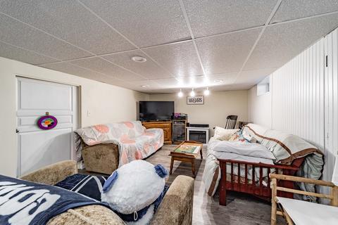280 Jasper St, Springfield, MA 01109 photo 18