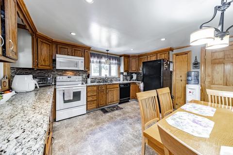 280 Jasper St, Springfield, MA 01109 photo 4