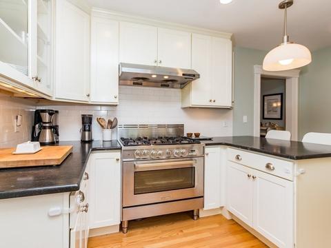 32 Cedar Ave, Stoneham, MA 02180 photo 5