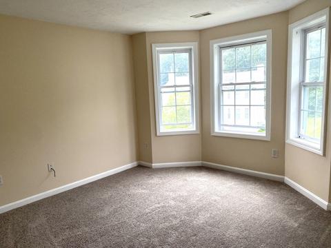 58 Ledgecrest Dr, Worcester, MA 01603 photo 8