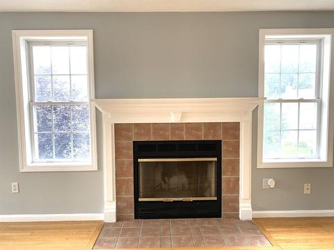 58 Ledgecrest Dr, Worcester, MA 01603 photo 4