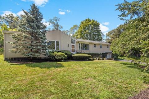263 East St, Hingham, MA 02043 photo 1