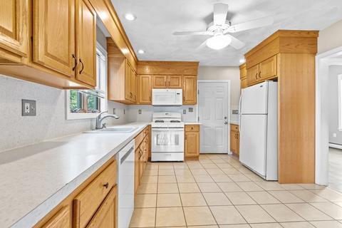 153 Nichols St, Everett, MA 02149 photo 10