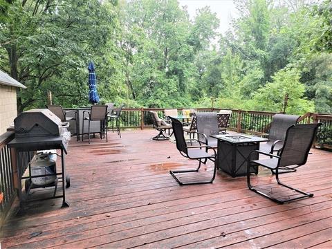 109 Clover St, Worcester, MA 01603 photo 3