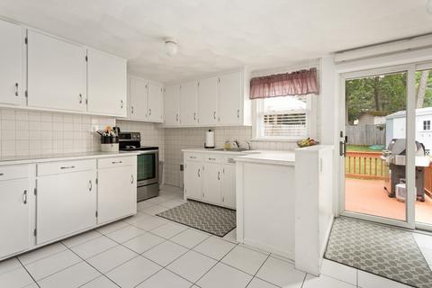 28 Seward Rd, Stoneham, MA 02180 photo 16