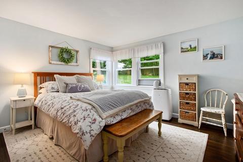 28 Seward Rd, Stoneham, MA 02180 photo 18